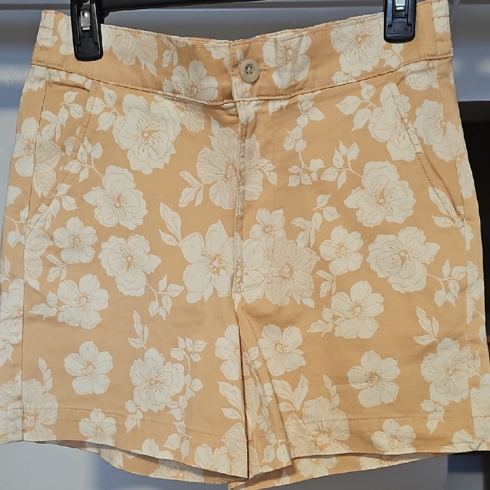 JACHS Girlfriend Peach and White Bermudas with Eye-Catching Floral Design